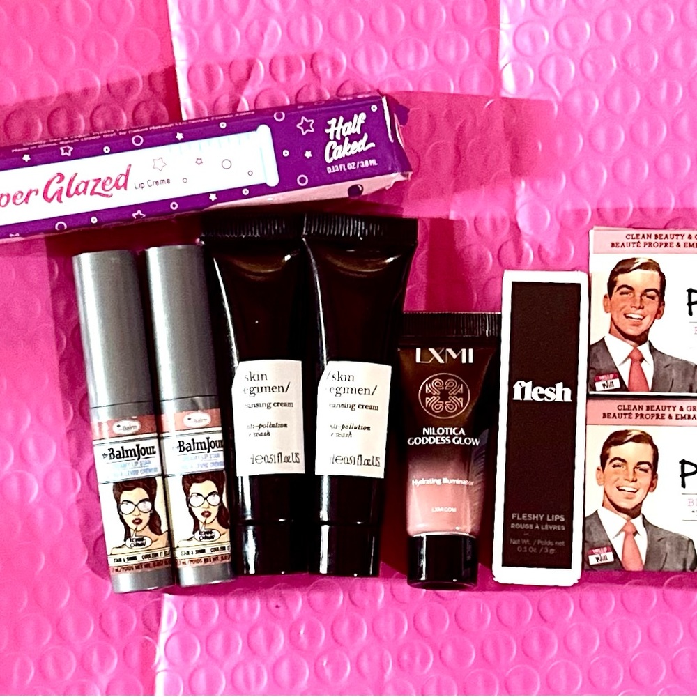 Ipsy cosmetic bag lot/ bundle with various makeup samples- NEW- never used